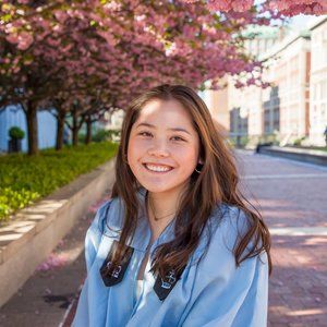 Meet your Posher, Alexandra